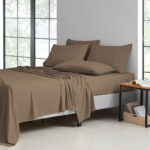 2,000-TC Bamboo Blend 6-Piece Sheet Set with Deep Pockets – King – Chocolate
