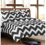 Chevron 7-Piece Comforter Set – Queen – White/Black